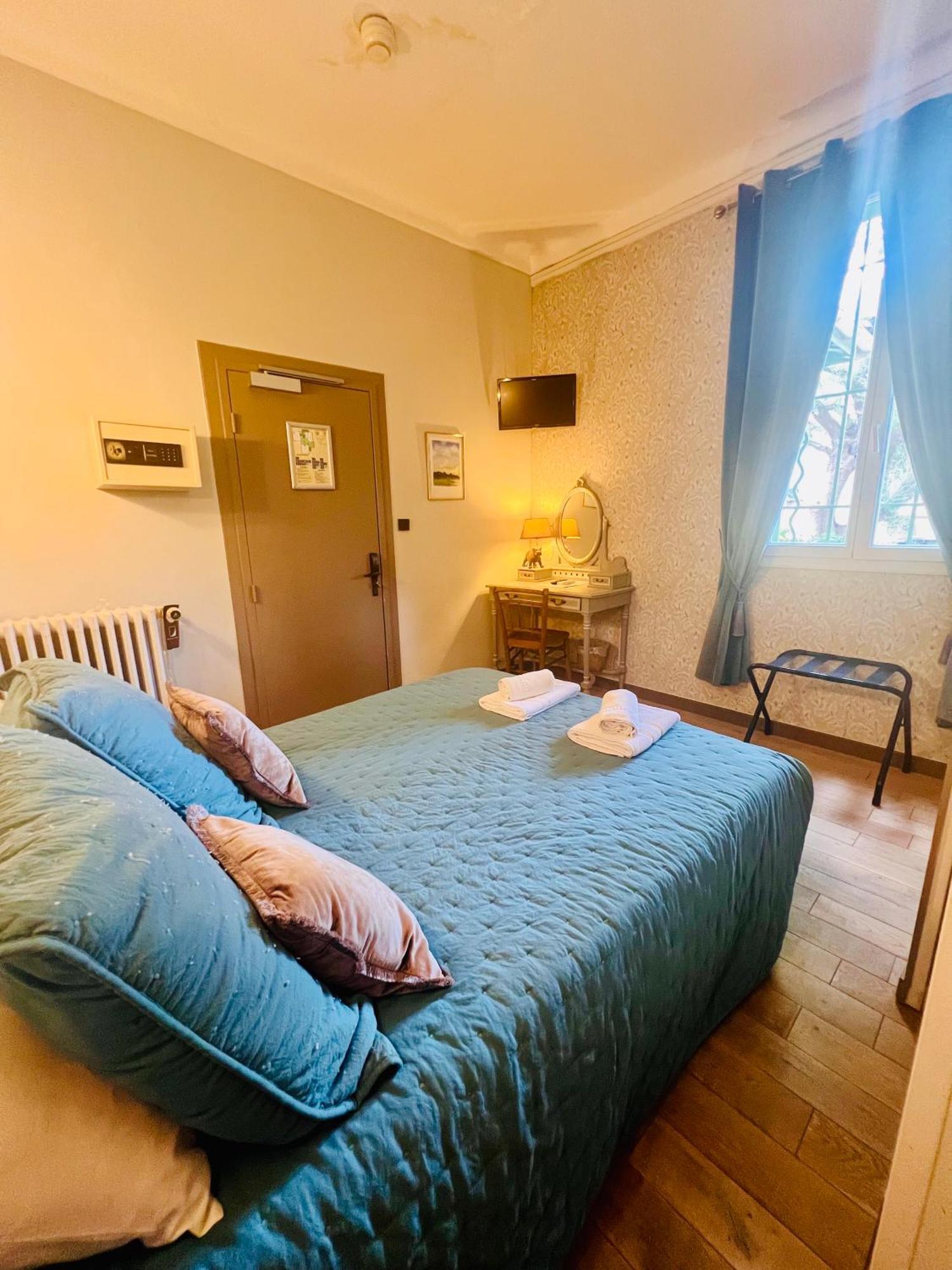 Hotel Le Ponteil 앙티브 외부 사진